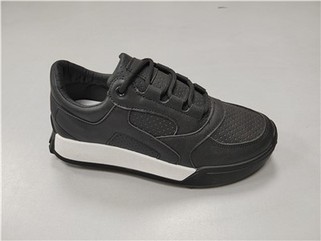 মহিলাদের পিইউ স্নিকার্স